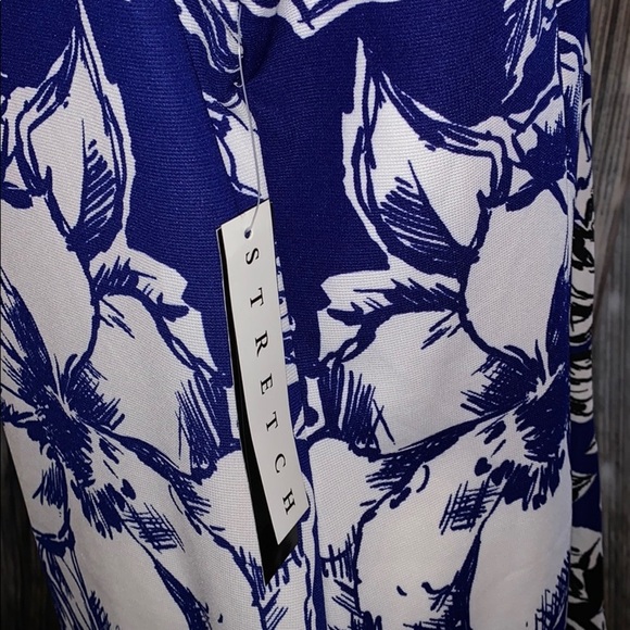 ILE Sleeveless Floral Print Stretchy Dress /NWT - Picture 4 of 9